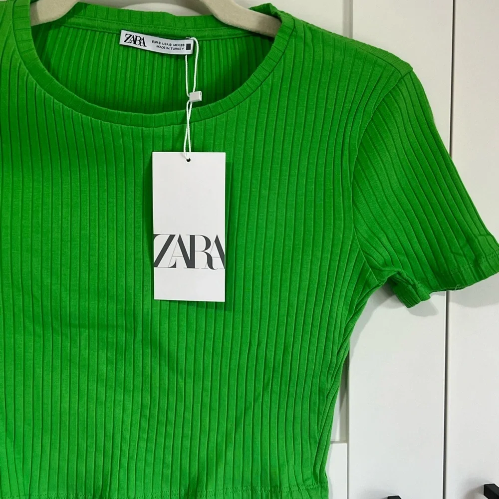 NWT Zara Green Ribbed Cropped Tshirt - Picture 5 of 9